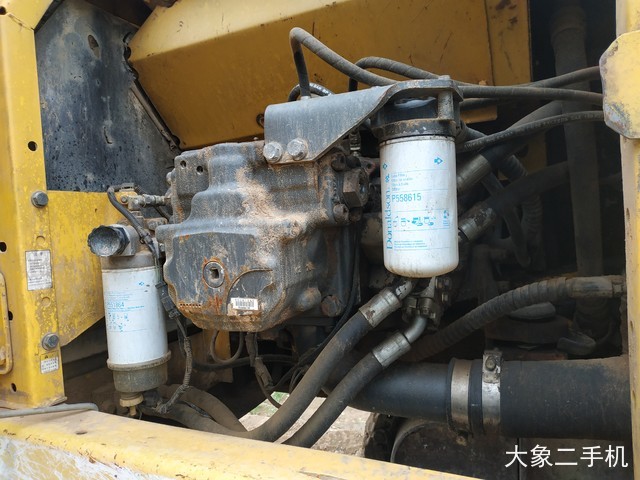 小松 PC200-8 挖掘机