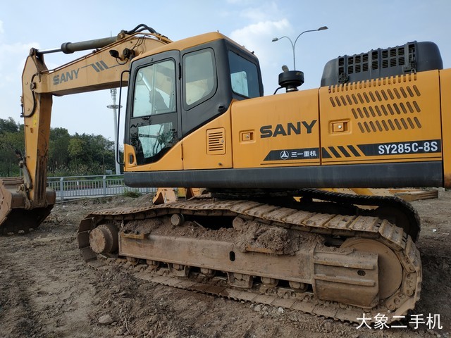 三一重工 SY285C-8 挖掘机