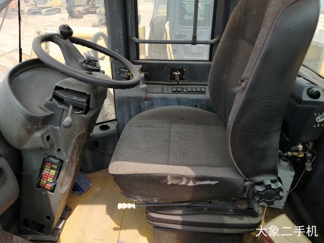 山东临工 LG953 装载机