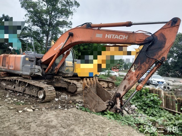 日立 ZX240LC-3 挖掘机