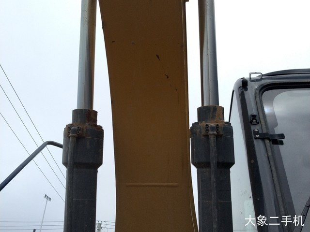 徐工 XE150D 挖掘机