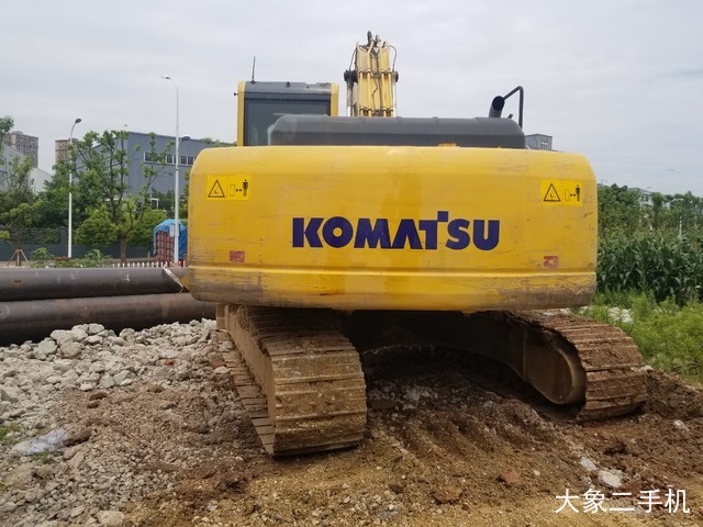 小松 PC210LC-8 挖掘机