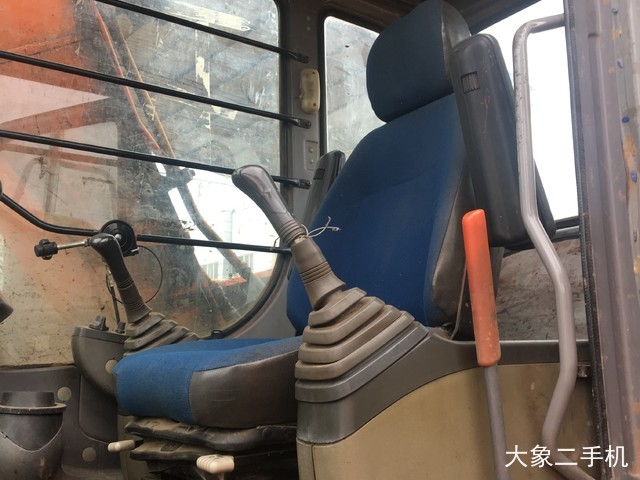 日立 ZX130H 挖掘机