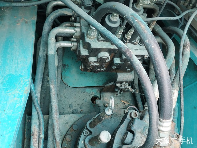 神钢 SK250-8 挖掘机