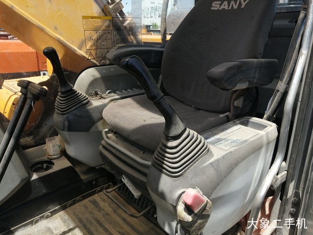 三一重工 SY285C 挖掘机