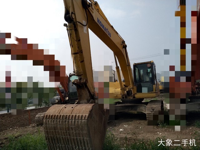 小松 PC240LC-8 挖掘机