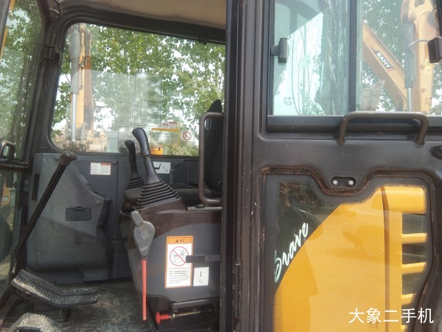 三一重工 SY55C 挖掘机