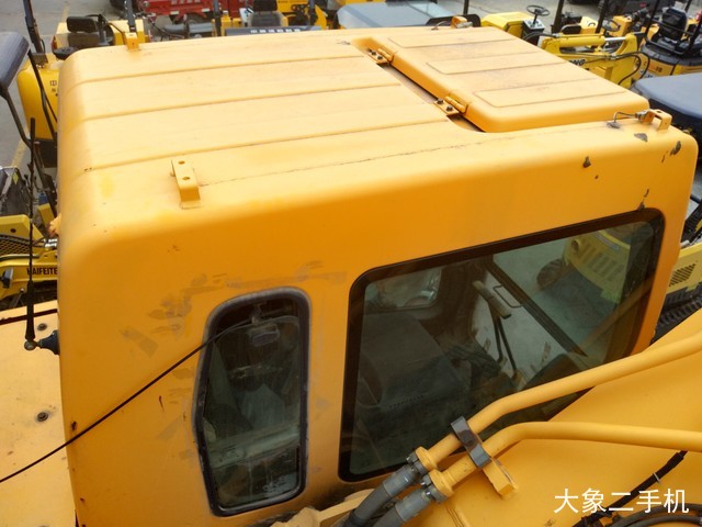 现代 R305LC-7 挖掘机