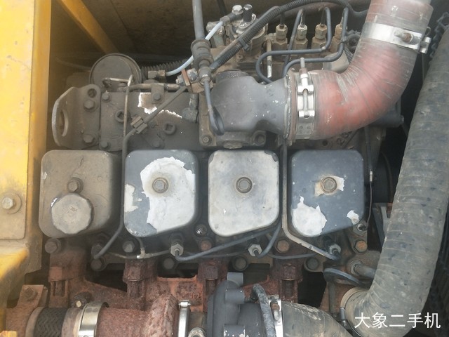 徐工 XE150D 挖掘机