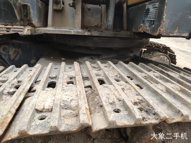 山东临工 LG690E 挖掘机