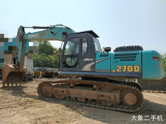 神钢 SK270D-8 挖掘机