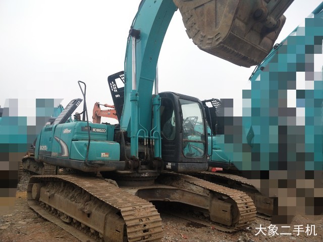 神钢 SK260LC-8 挖掘机