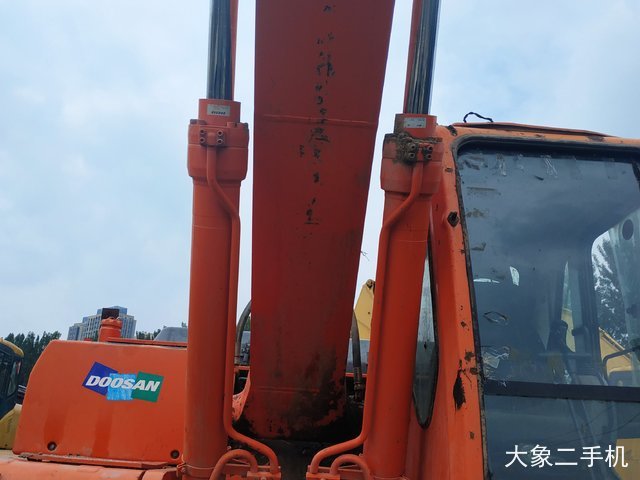 斗山 DH225LC-9 挖掘机