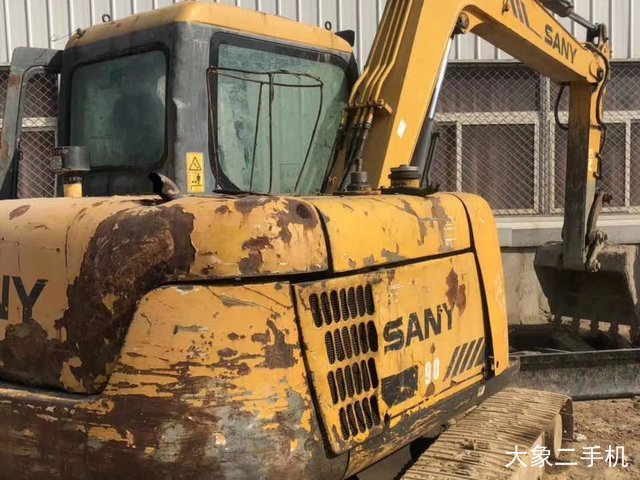 三一重工 SY65C 挖掘机