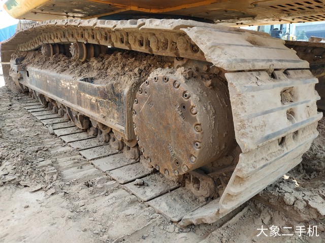 龙工 LG6225E 挖掘机