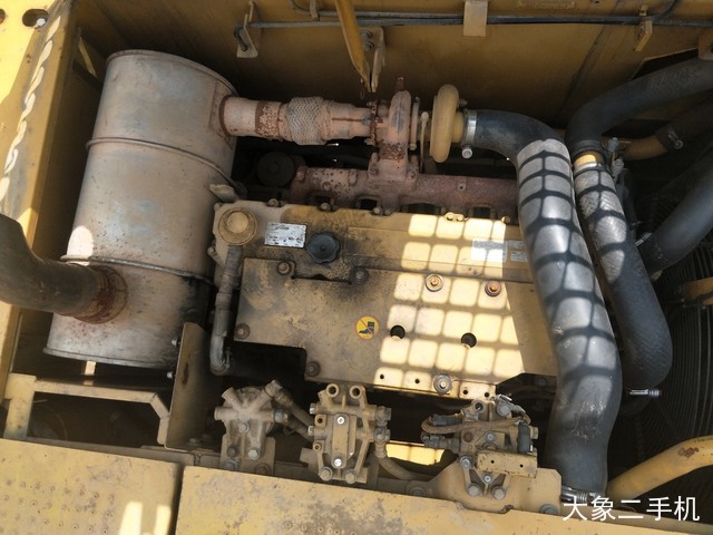 卡特彼勒 323DL 挖掘机