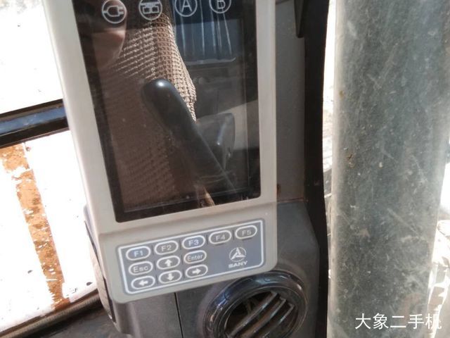 三一重工 SY135C 挖掘机