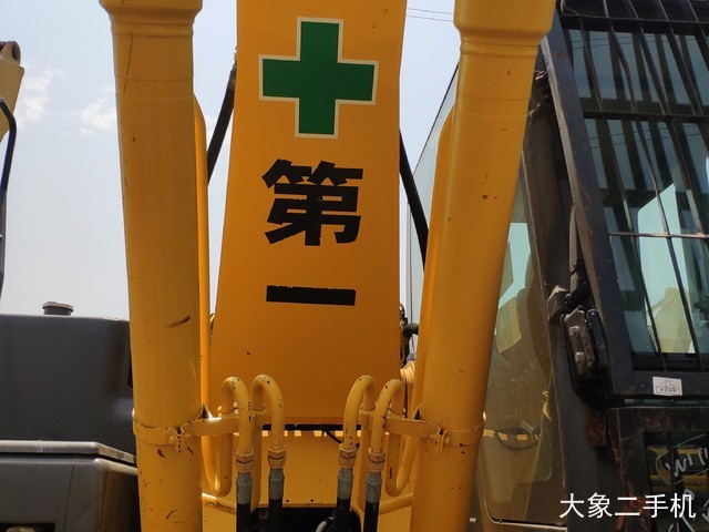 住友 SH210-5矿山版 挖掘机