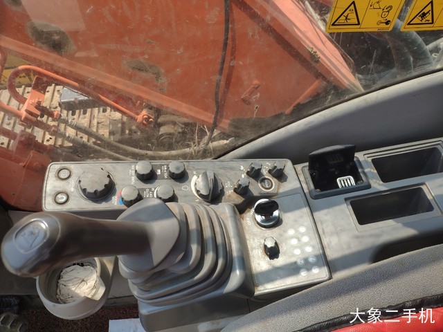 日立 ZX130-5A 挖掘机