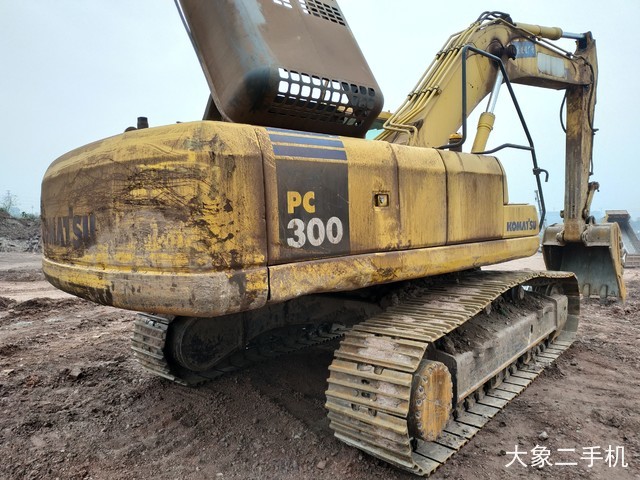 小松 PC300-7 挖掘机