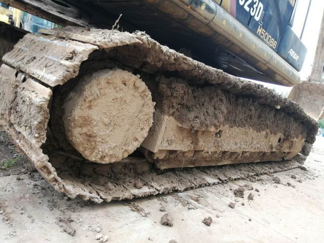 卡特彼勒 323D液压 挖掘机