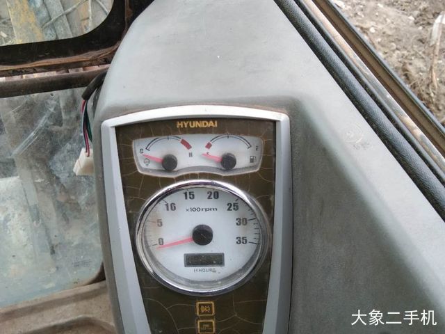 现代 R60-7 挖掘机