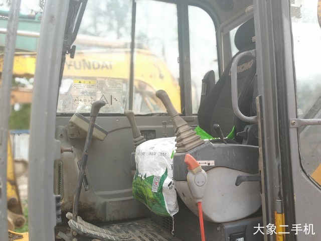 徐工 XE65D 挖掘机