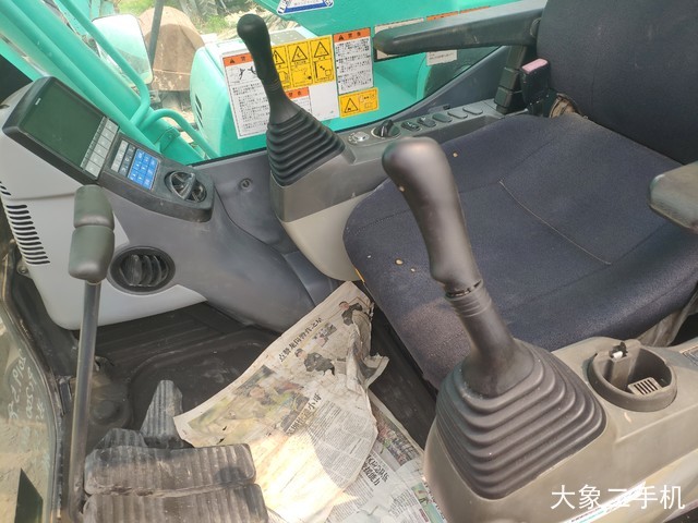 小松 PC200-8N1 挖掘机