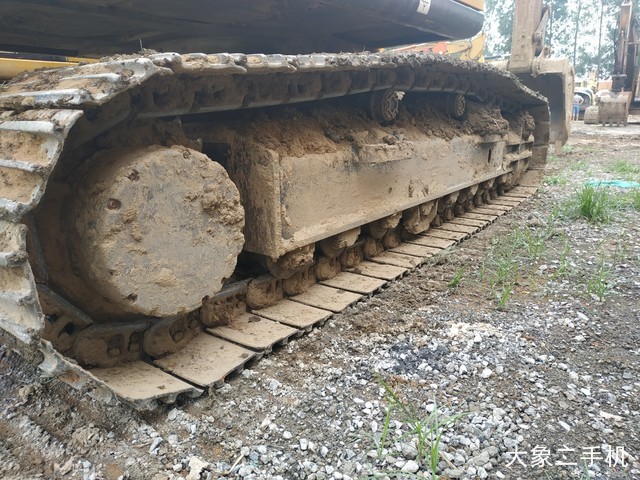 三一重工 SY215C-9 挖掘机