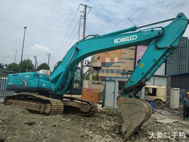 神钢 SK260LC-8 挖掘机