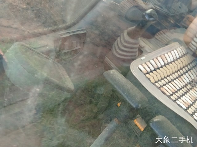 沃尔沃 EC210BLC 挖掘机