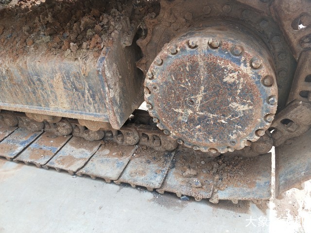 龙工 LG6215 挖掘机