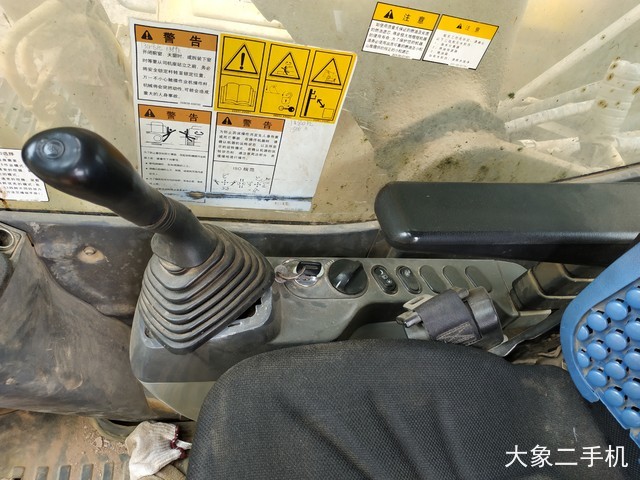 小松 PC210LC-8 挖掘机