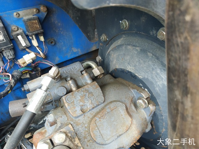 山重建机 JCM906D 挖掘机