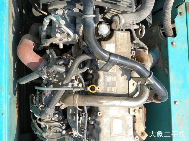 神钢 SK270D-8 挖掘机