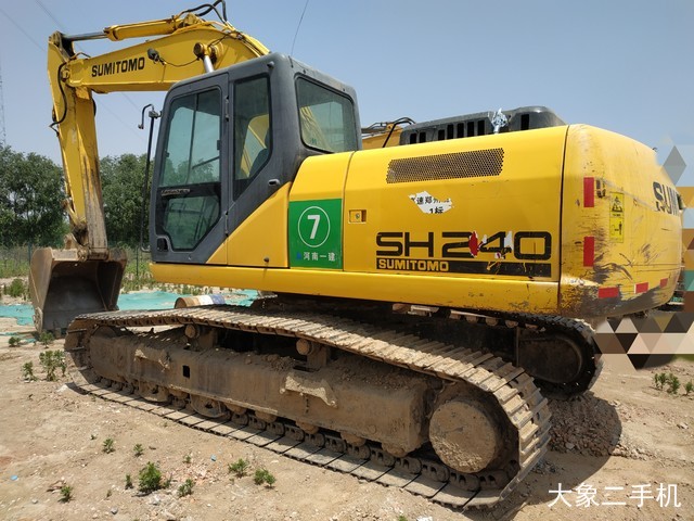 住友 SH240-5 挖掘机