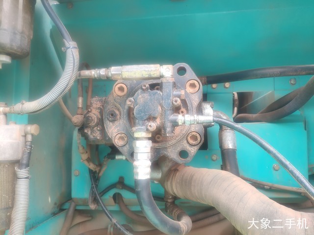 神钢 SK260LC-8 挖掘机