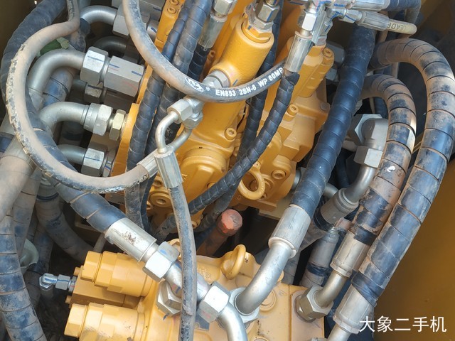 三一重工 SY135C-8 挖掘机