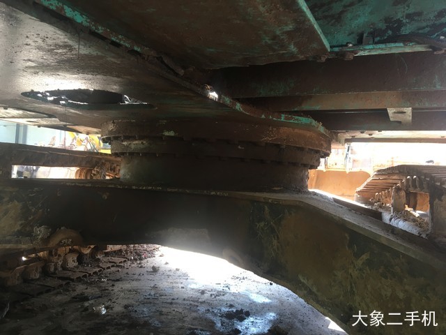 神钢 SK260LC-8 挖掘机