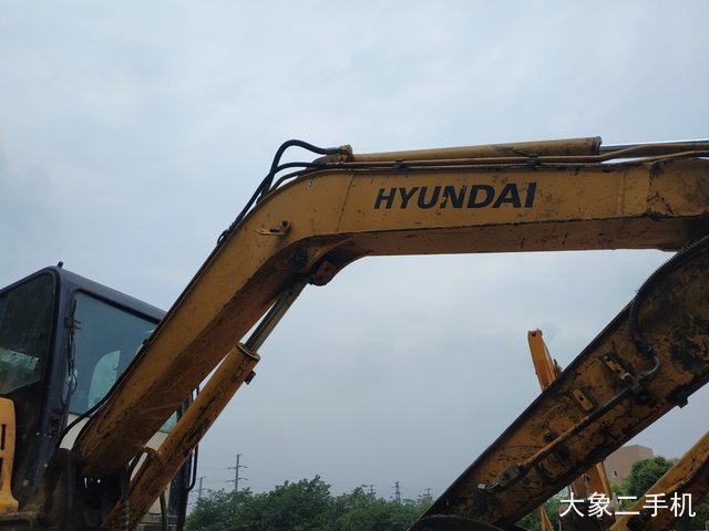 现代 R60-7 挖掘机