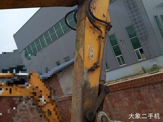 徐工 XE150D 挖掘机