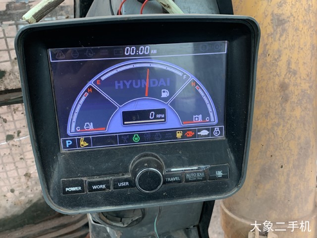 现代 R305LC-9T 挖掘机