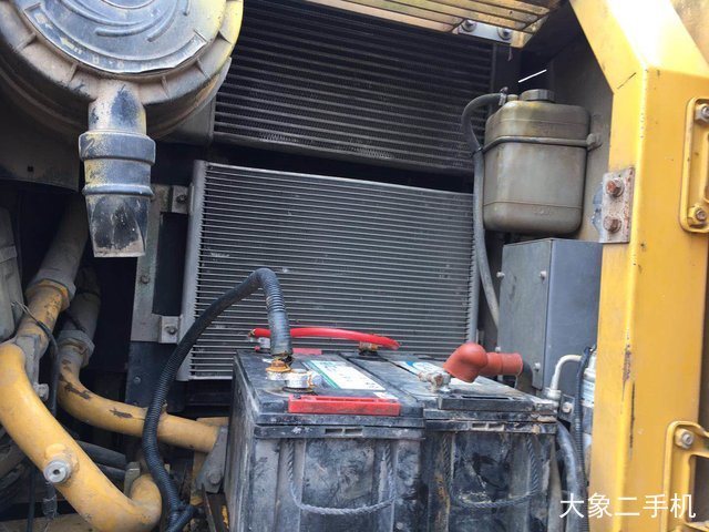 徐工 XE150D 挖掘机