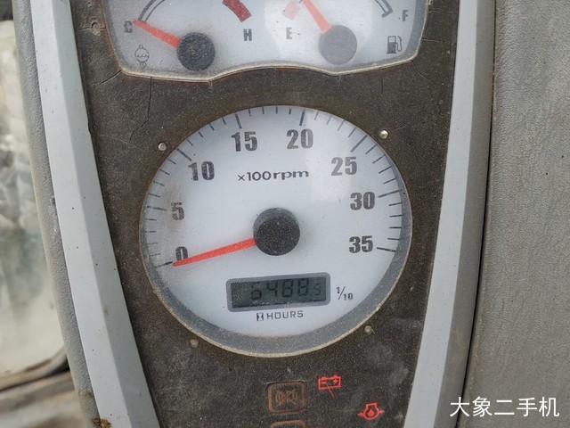 现代 R60-7 挖掘机