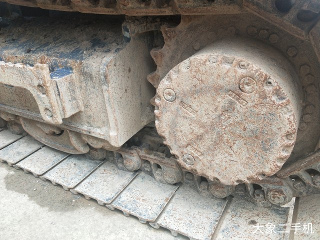 神钢 SK270D 挖掘机