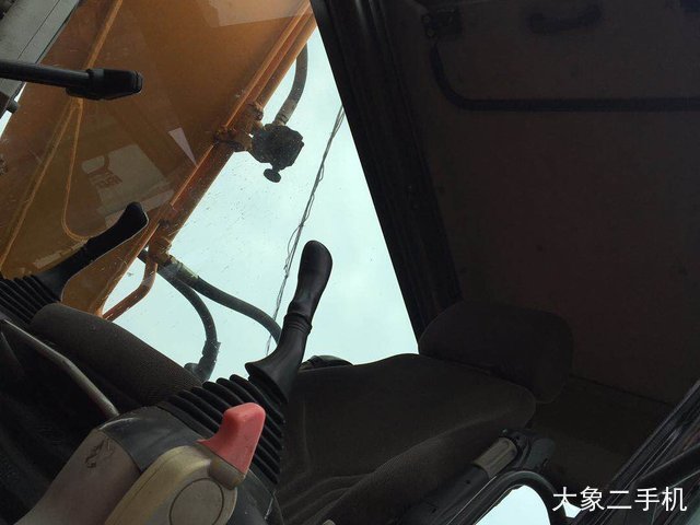 三一重工 SY135C-9 挖掘机