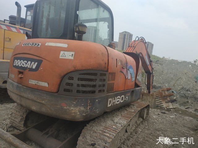 斗山 DH60-7 挖掘机