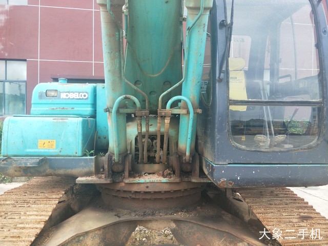 神钢 SK260LC-8 挖掘机