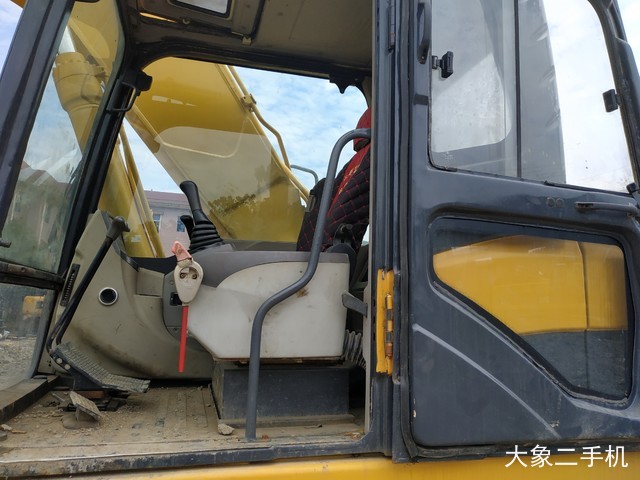 中联重科 ZE260E 挖掘机