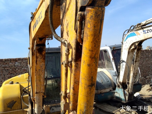 龙工 LG6060 挖掘机